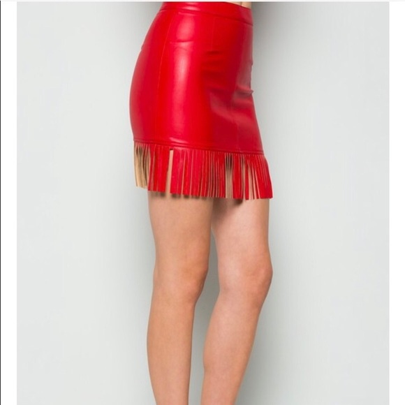 Sexy Red Mini Skirt - Picture 2 of 4